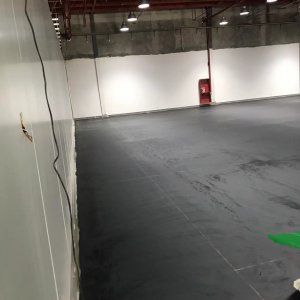 環(huán)氧樹脂防靜電地坪